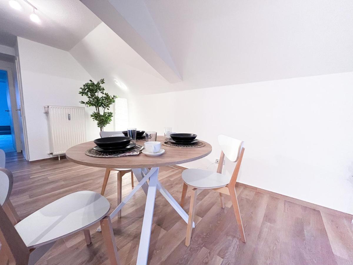 Free Wifi & Kaffee - Romantische 3 Zimmer Wohnung 바우트젠 외부 사진