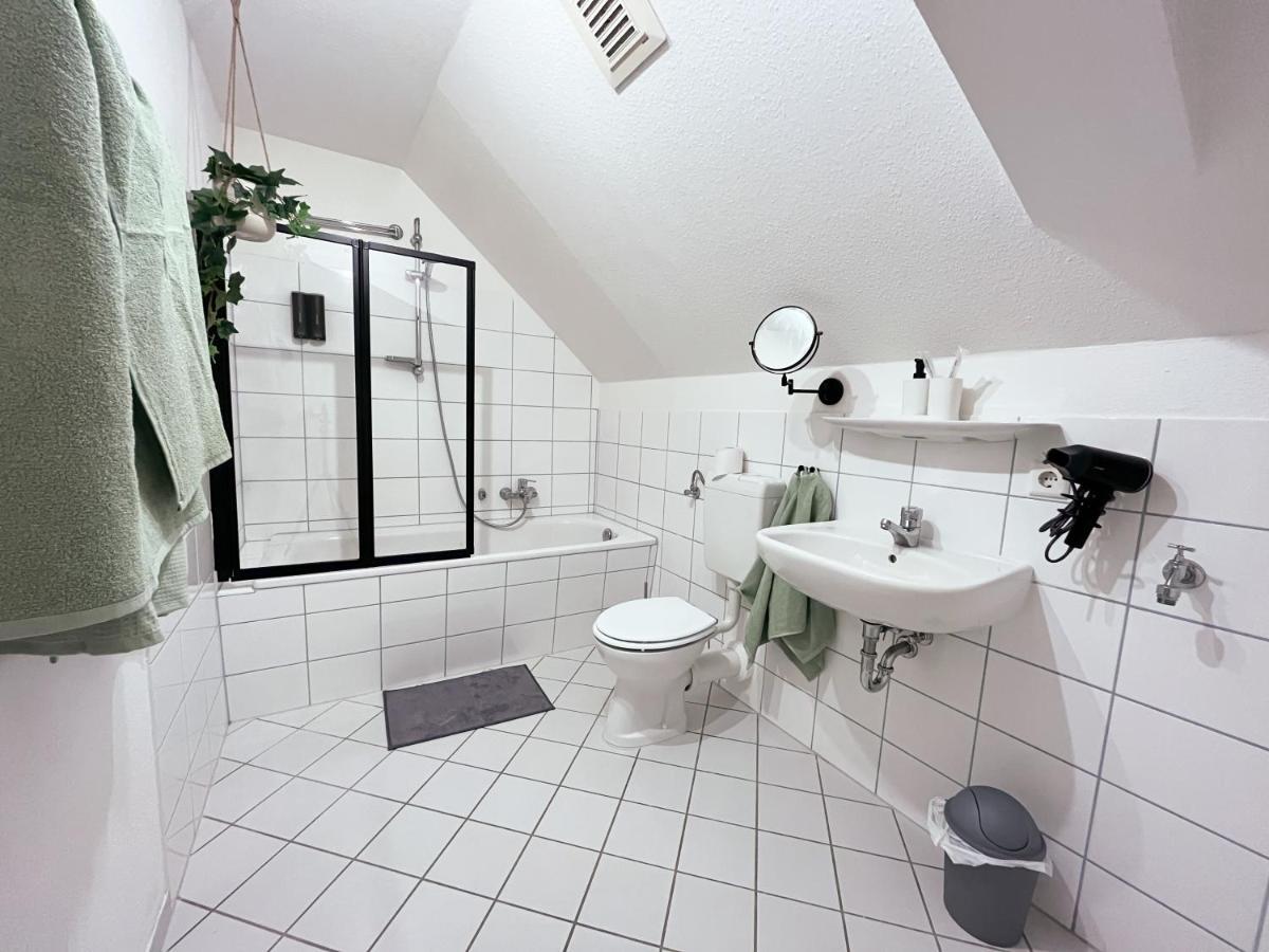 Free Wifi & Kaffee - Romantische 3 Zimmer Wohnung 바우트젠 외부 사진